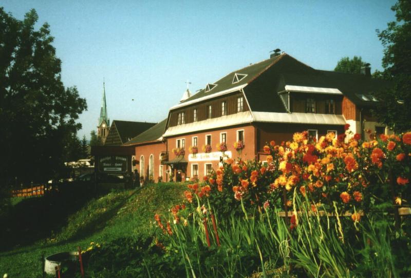 Gasthof-Pension Rotes Haus Oberwiesenthal Ngoại thất bức ảnh