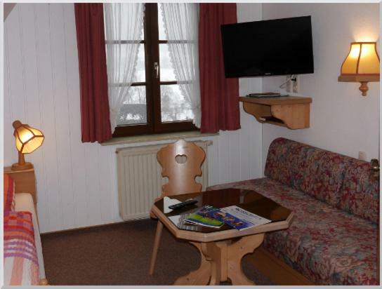 Gasthof-Pension Rotes Haus Oberwiesenthal Ngoại thất bức ảnh